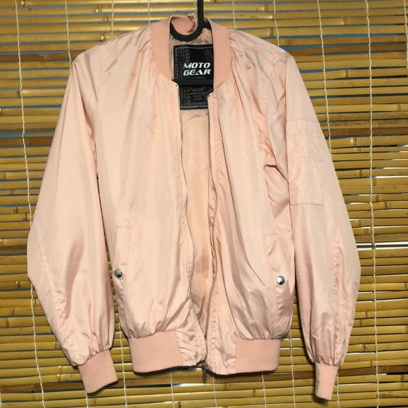 Small pink women’s activewear light jacket - Picture 5 of 6